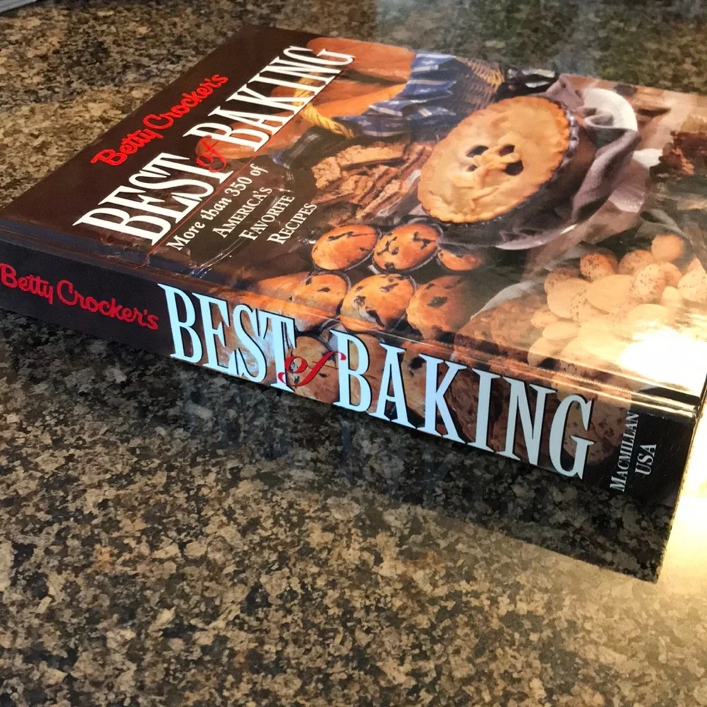 Betty Crocker's Best of Baking Book